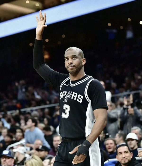 Ba tin tức trong Clippers một ngày! Westbrook và Bill dự kiến sẽ tham gia!