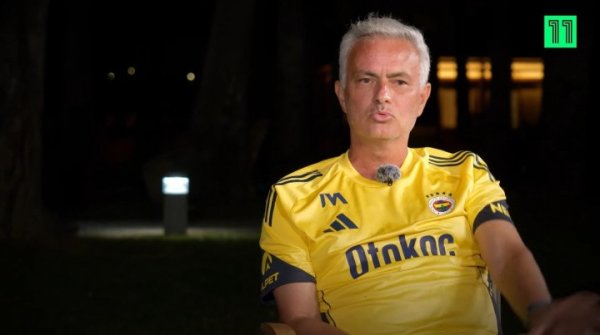 Mourinho: Các đội vi phạm tài chính nên được khấu trừ điểm! 
